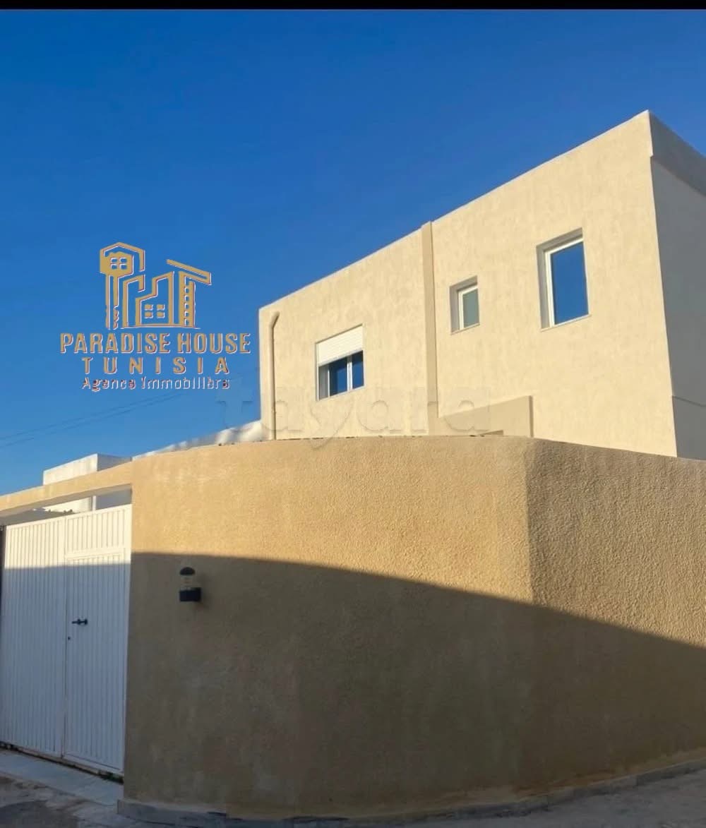 La Soukra Chotrana 3 Location Maisons Duplex indpendant chotrana cote zanimo