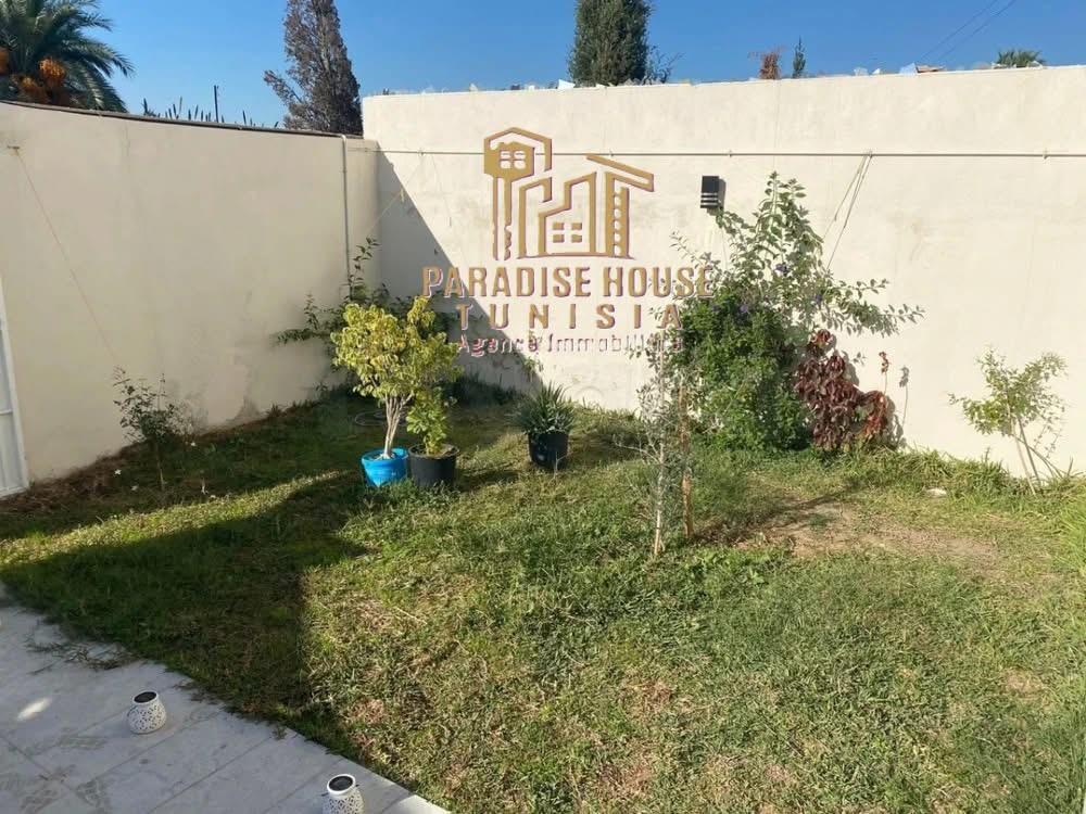 La Soukra La Soukra Location Duplex Duplex s 3 avec jardin chotrana