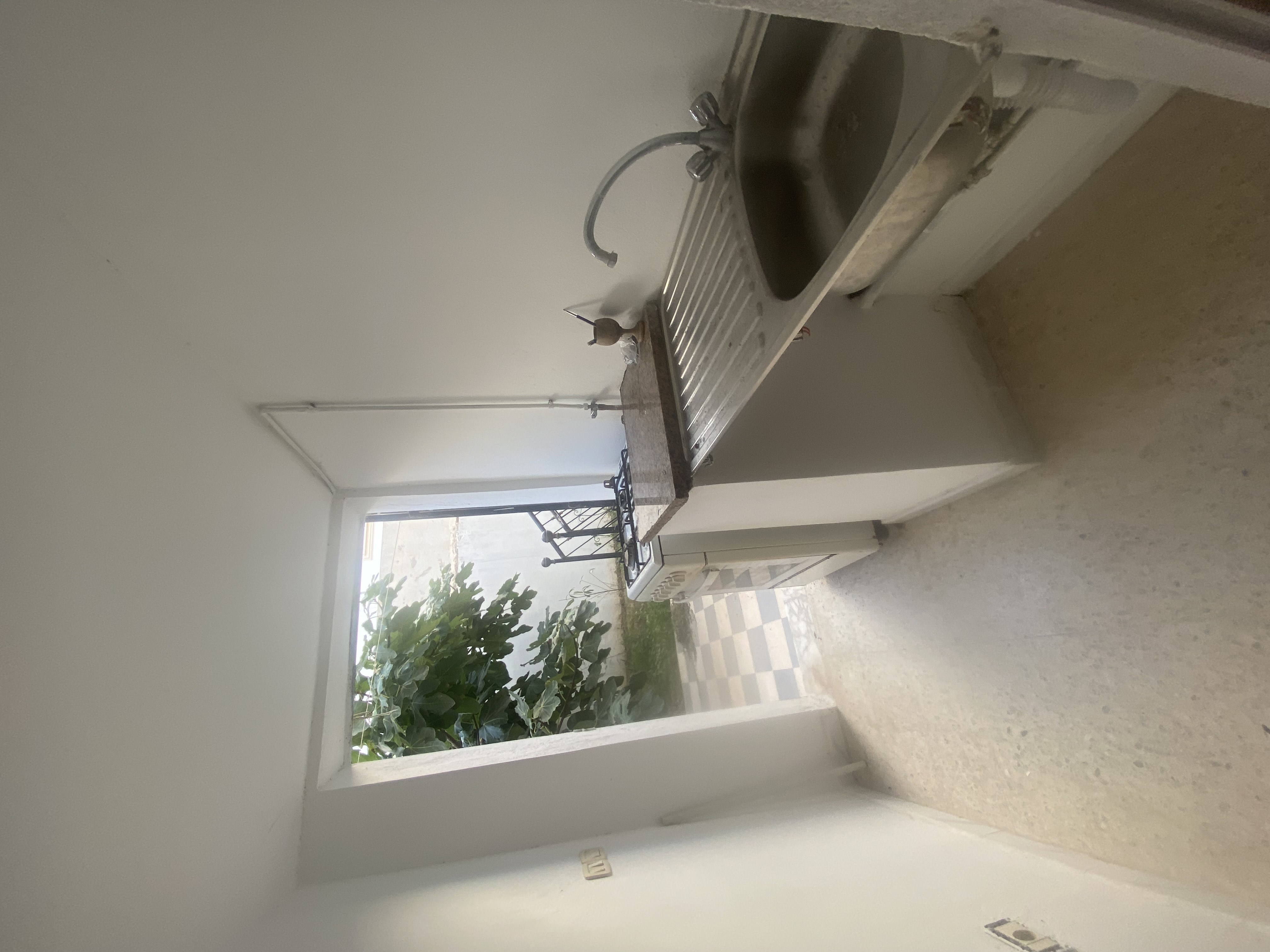 Mannouba Denden Location Appart. 3 pices Rez de jardin meubl pour tudiantes