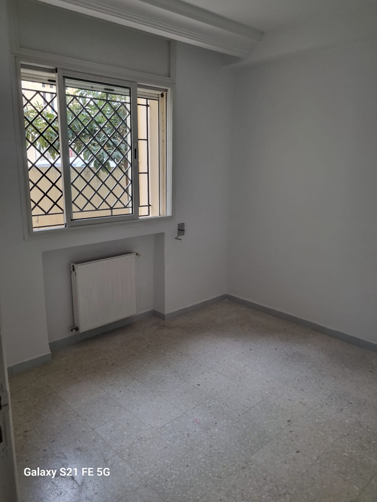 La Soukra Cite Hedi Nouira Location Appart. 3 pices Magnifique appartement propre et tout confort