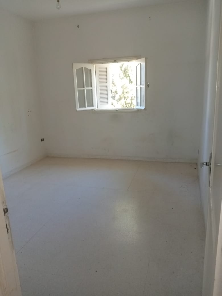 Jebel Jelloud Cite Thameur Vente Maisons Maison avec 2 appartements