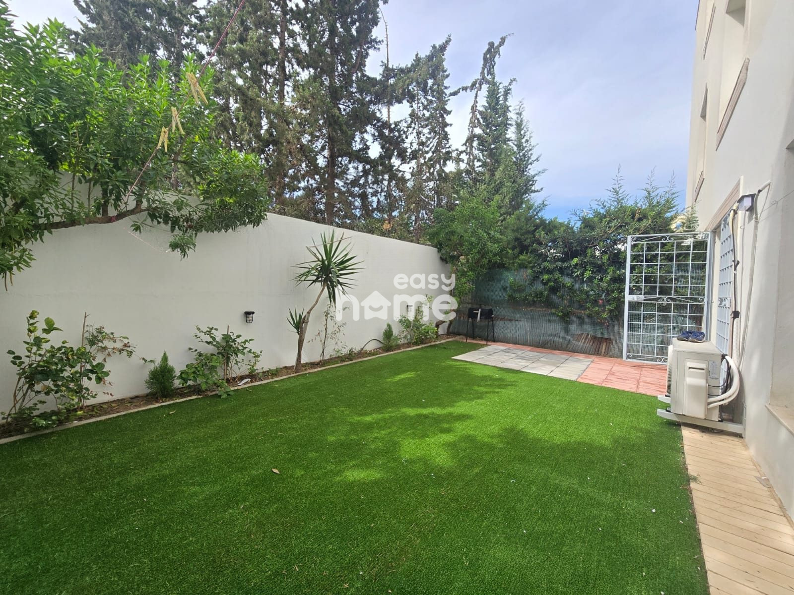 La Marsa Berge Du Lac Location Appart. 5 pices+ Duplex meubl de 200m2 au lac 2