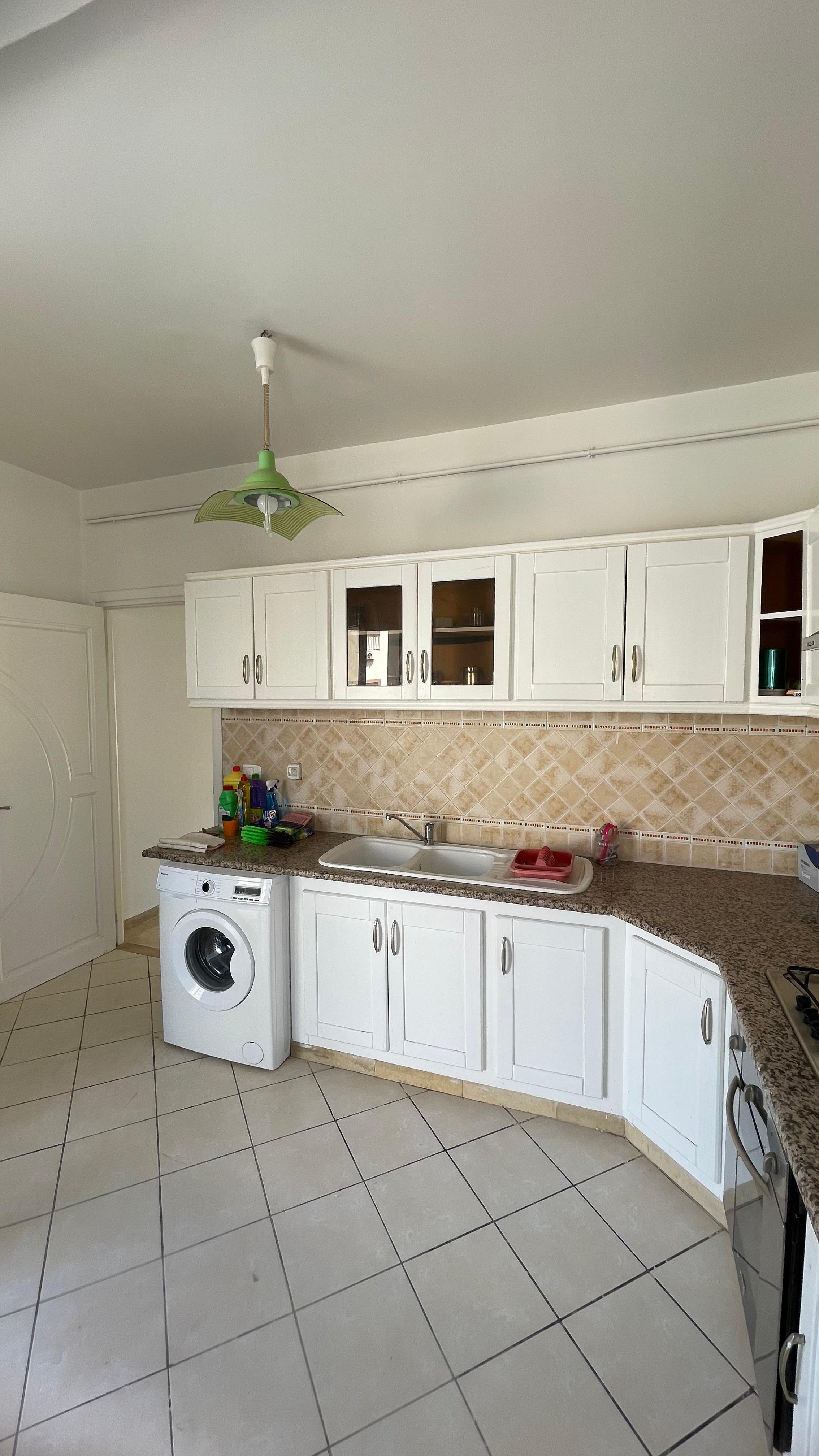 La Marsa El Aouina Location Appart. 2 pices S2  cite el wahat et visites possibles le weekend