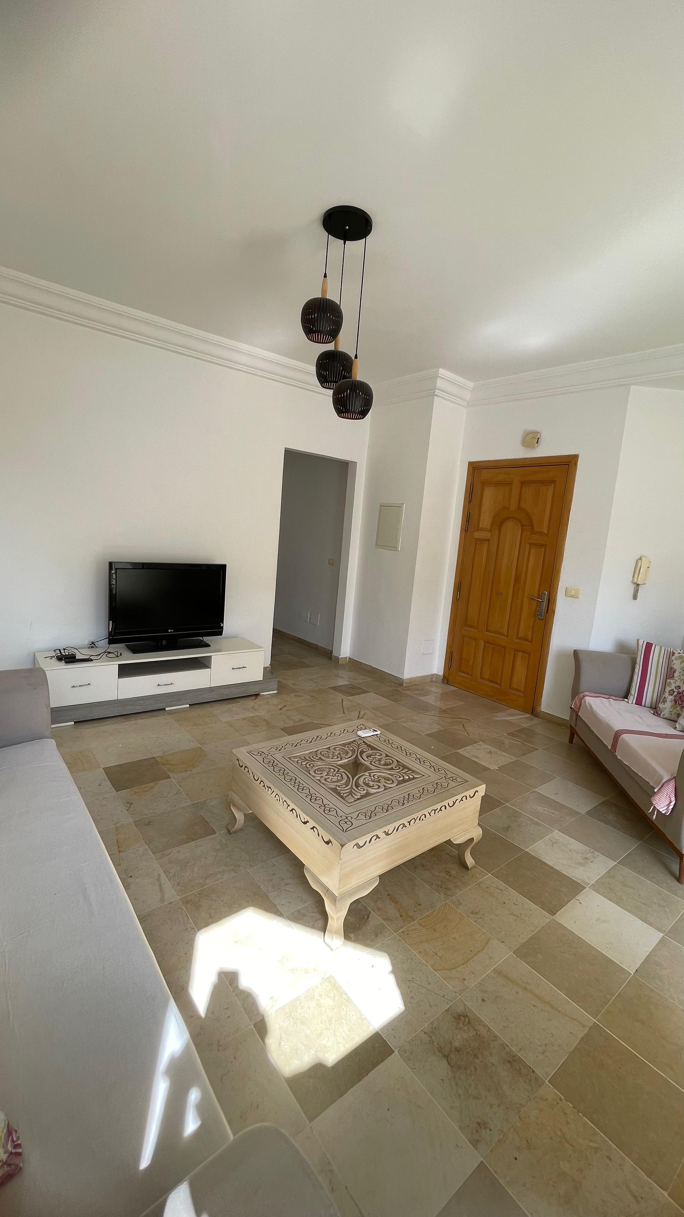 La Marsa El Aouina Location Appart. 2 pices S2  cite el wahat et visites possibles le weekend
