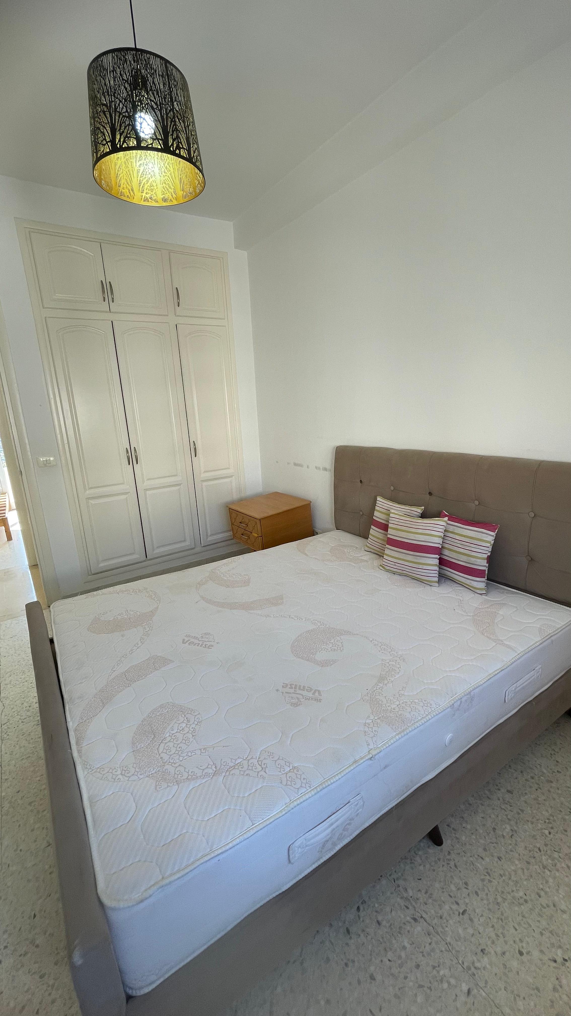 La Marsa El Aouina Location Appart. 2 pices S2  cite el wahat et visites possibles le weekend