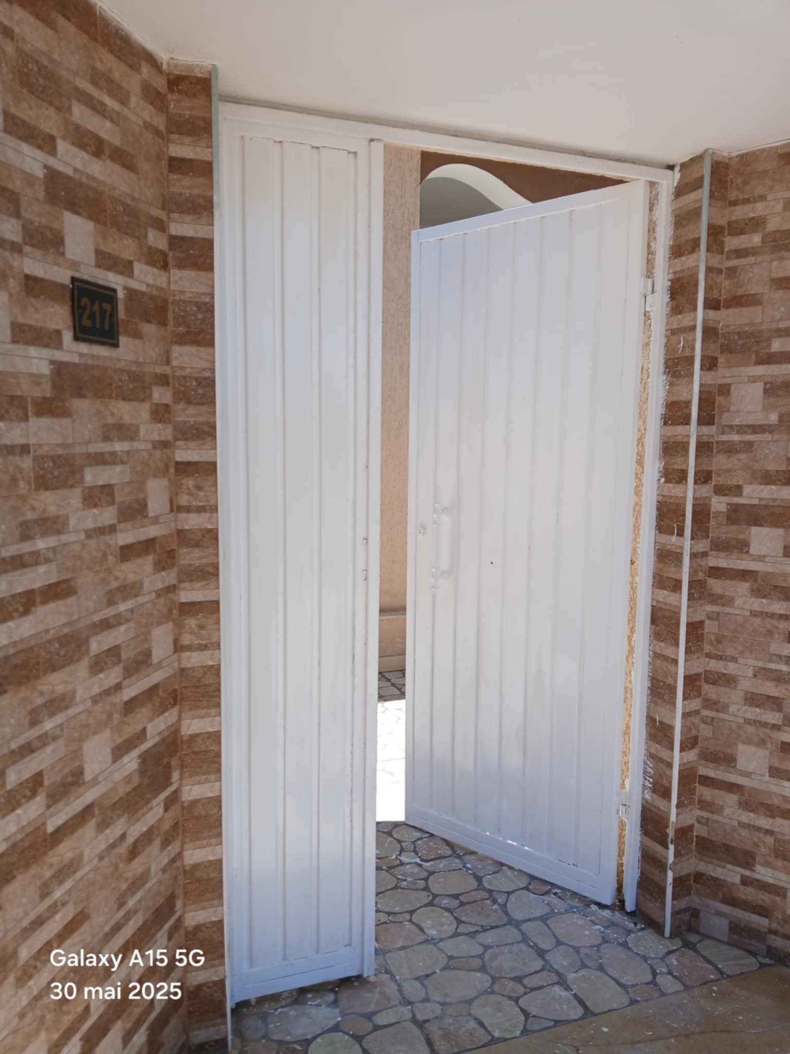 Hammam Chatt Borj Cedria Vente Maisons Immeuble rsidentiel de six apartments
