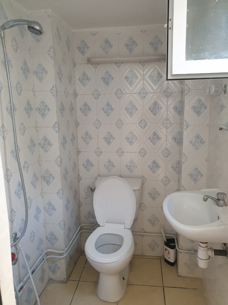 Nabeul Nabeul Location Appart. 3 pices Studio  lanne au centre ville de nabeul