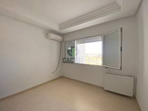 Nabeul Cite Universitaire Location Appart. 1 pice  annuelle  s2 vide dans une ref603a