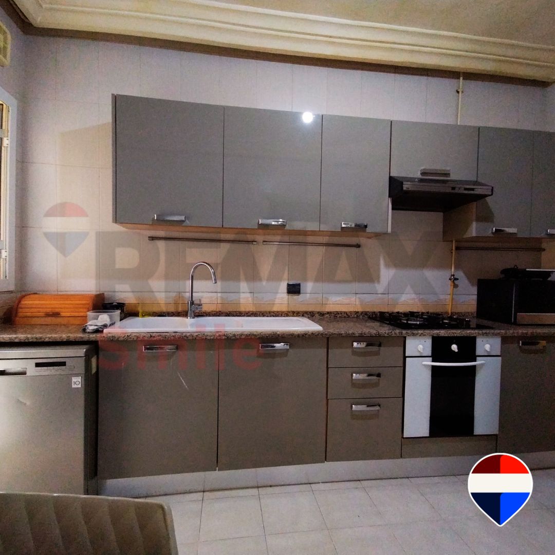 La Marsa El Aouina Vente Appart. 3 pices Grand appartement s3 cit des palmeraies