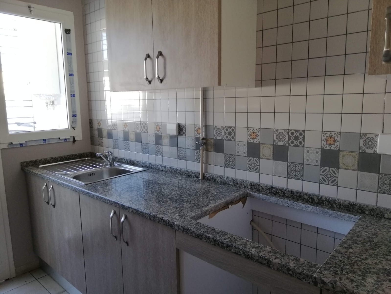 Rades Rades Location Appart. 2 pices Appartement s2 au rdc