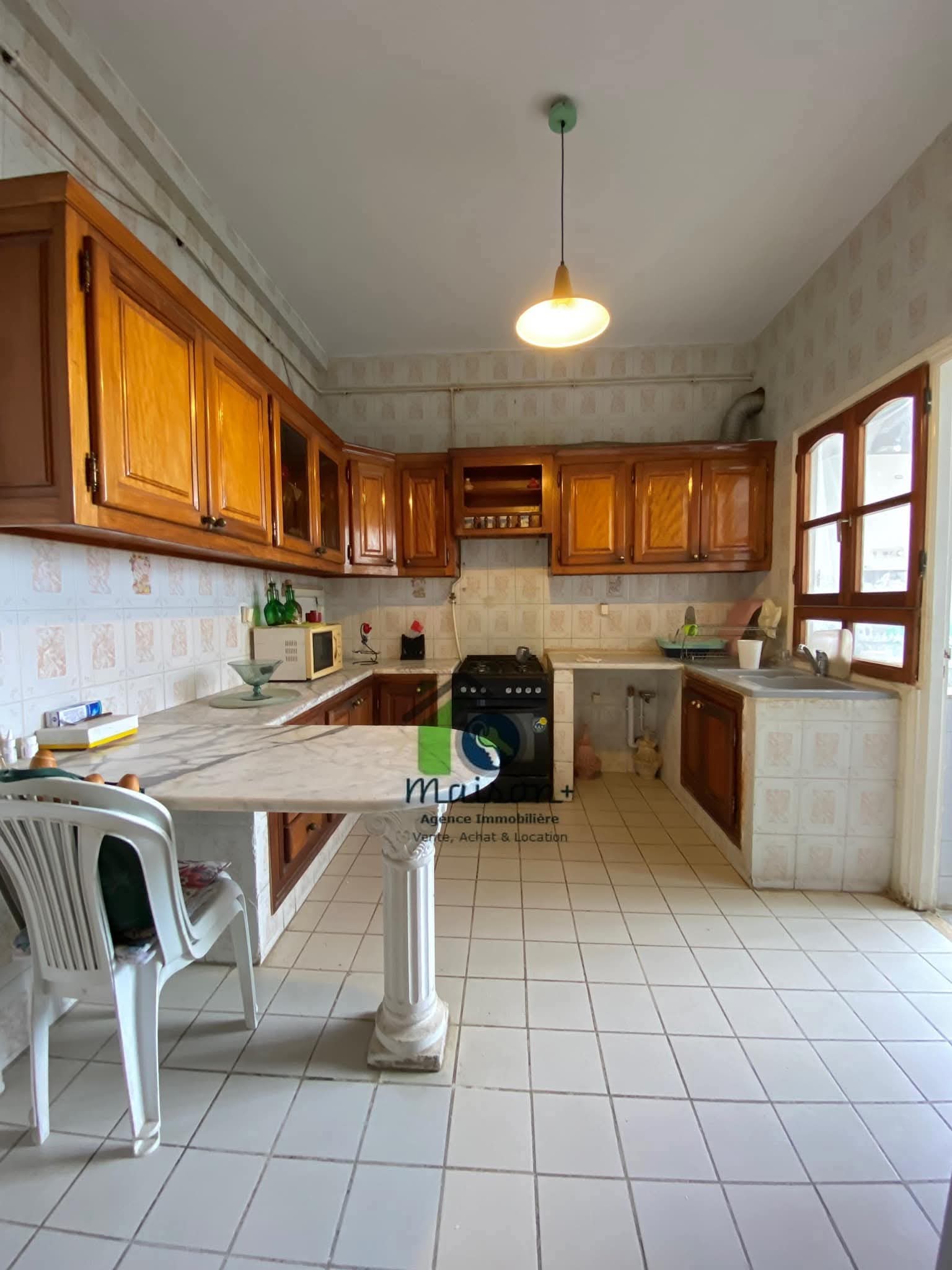Ariana Ville Cite Ennasr 2 Vente Appart. 5 pices+ Trs spacieux appartement  cit ennaser