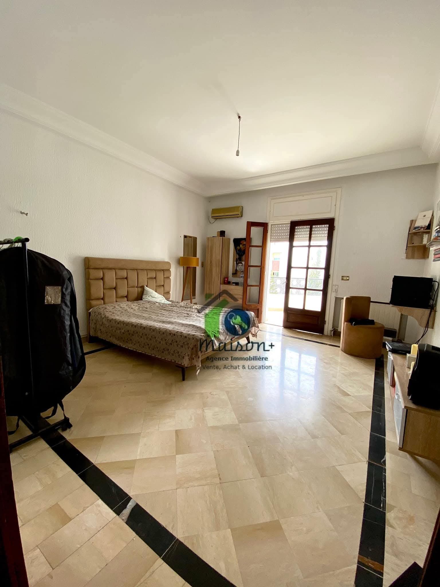 Ariana Ville Cite Ennasr 2 Vente Appart. 5 pices+ Trs spacieux appartement  cit ennaser
