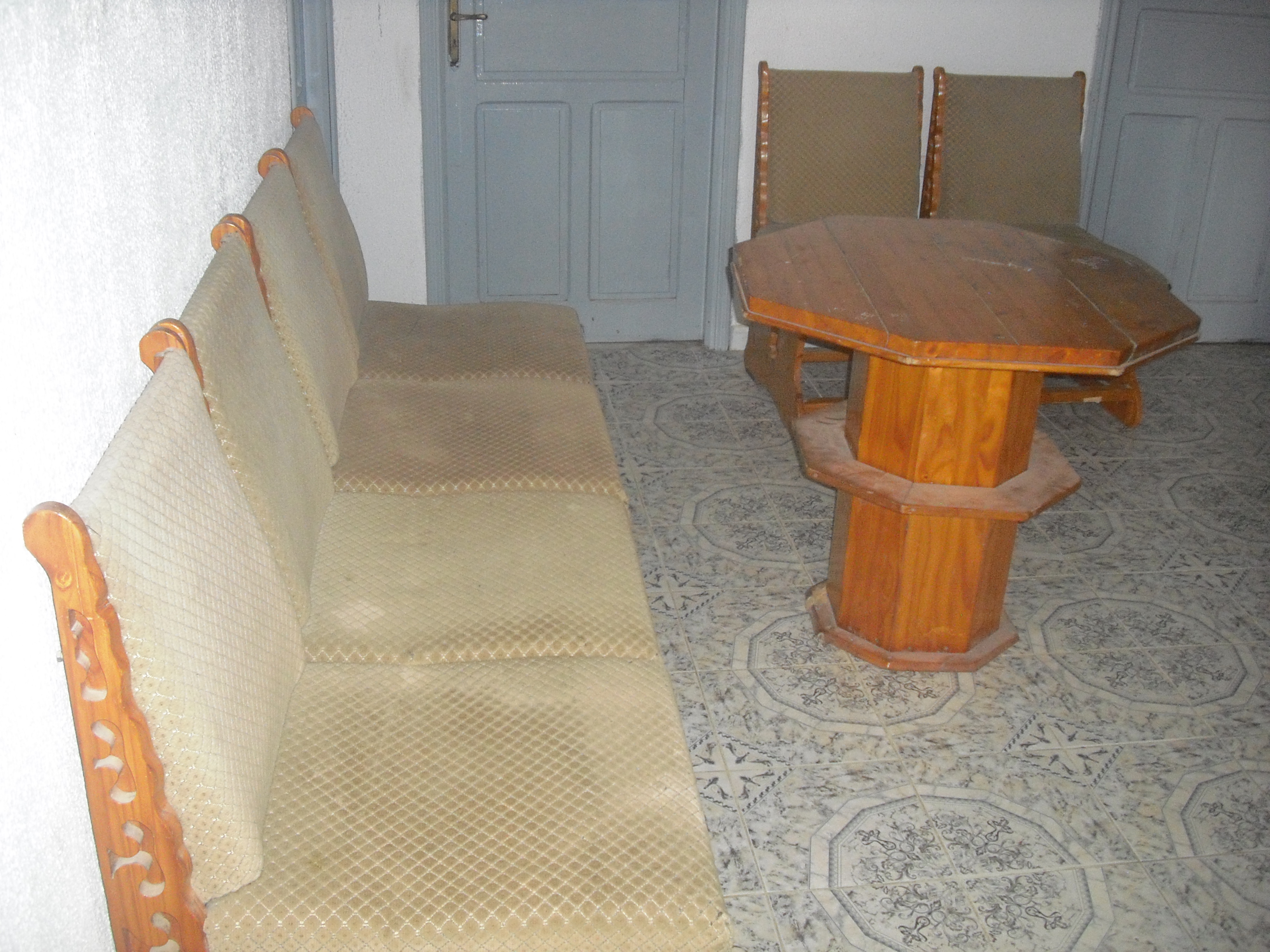 Borj El Amri Cite El Hafsia Salon - Salle  manger  Fauteuils Bonne affaire