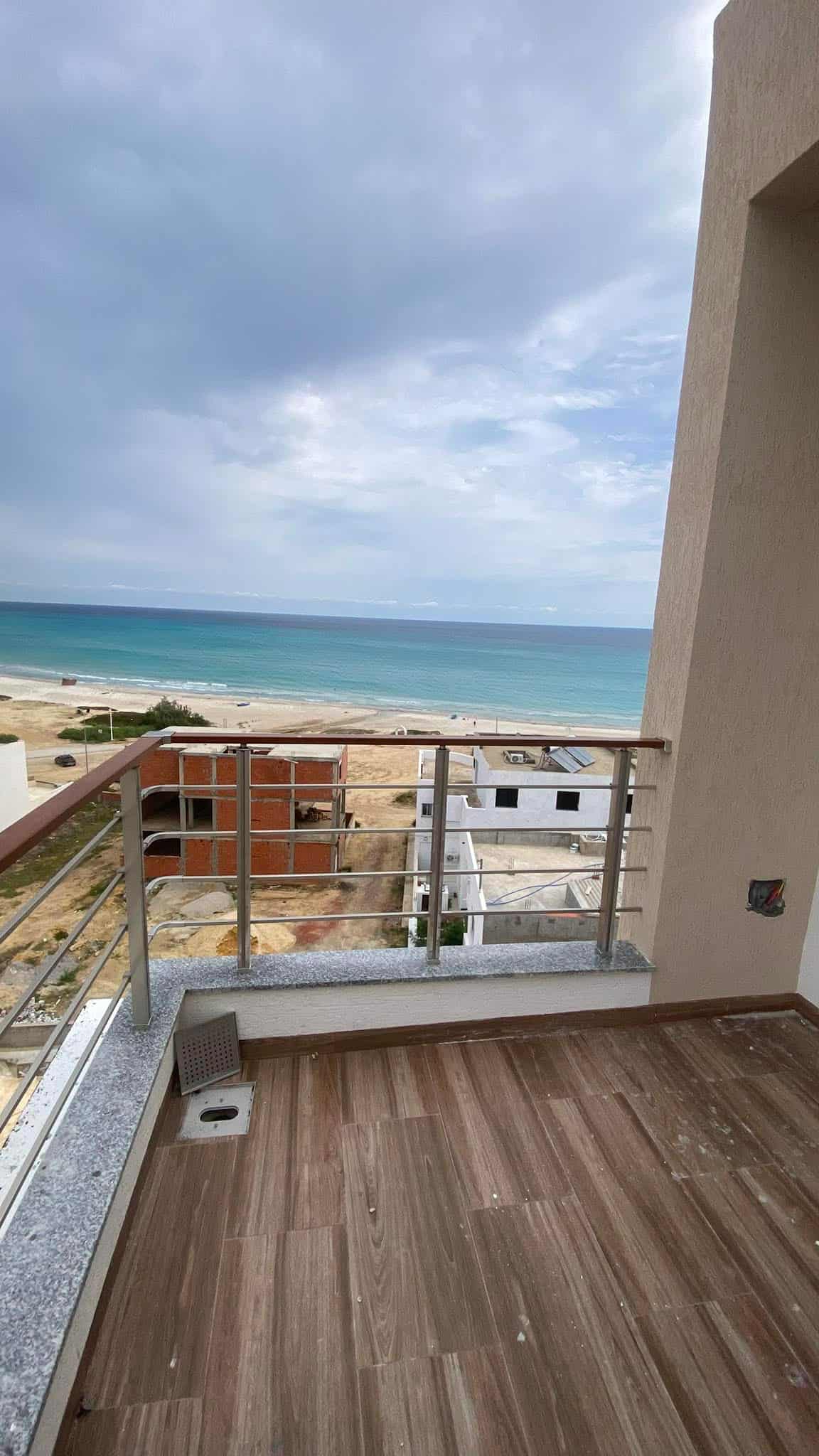 Hammam El Ghezaz Ezzahra Vente Appart. 2 pices Des appartements avec vue sur mer a ezzahra