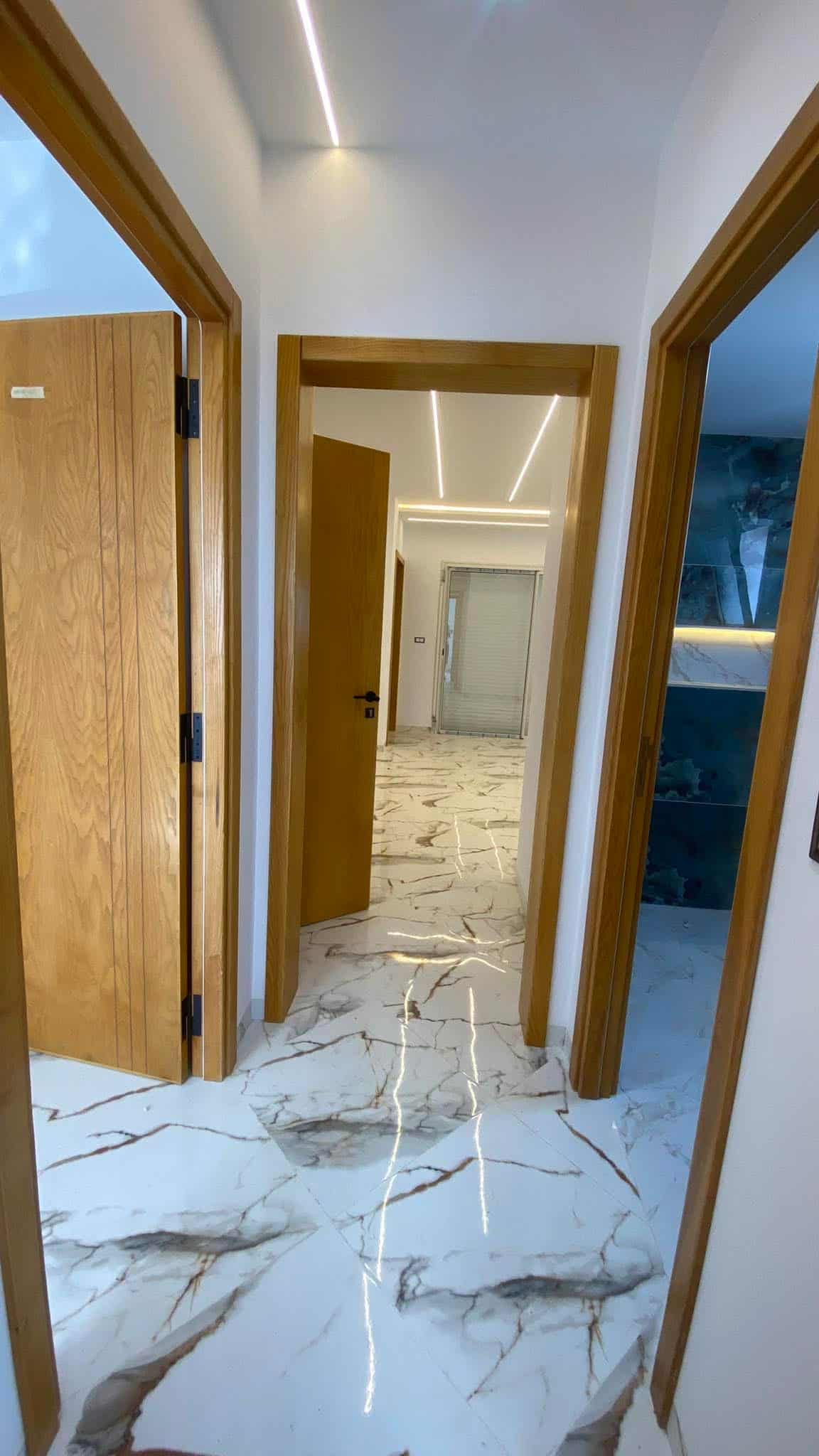 Hammam El Ghezaz Ezzahra Vente Duplex Des appartements  ezzahra hammem ghzez