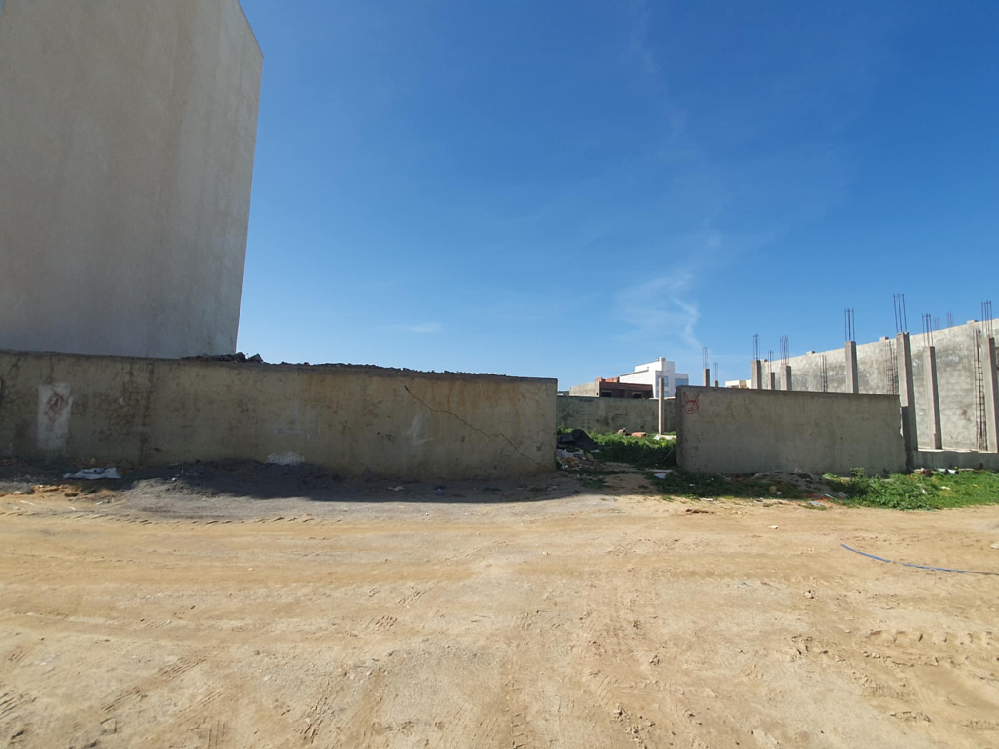 Hammam El Ghezaz Ezzahra Terrain Terrain nu Terrain cltur  plage ezzahra klibia