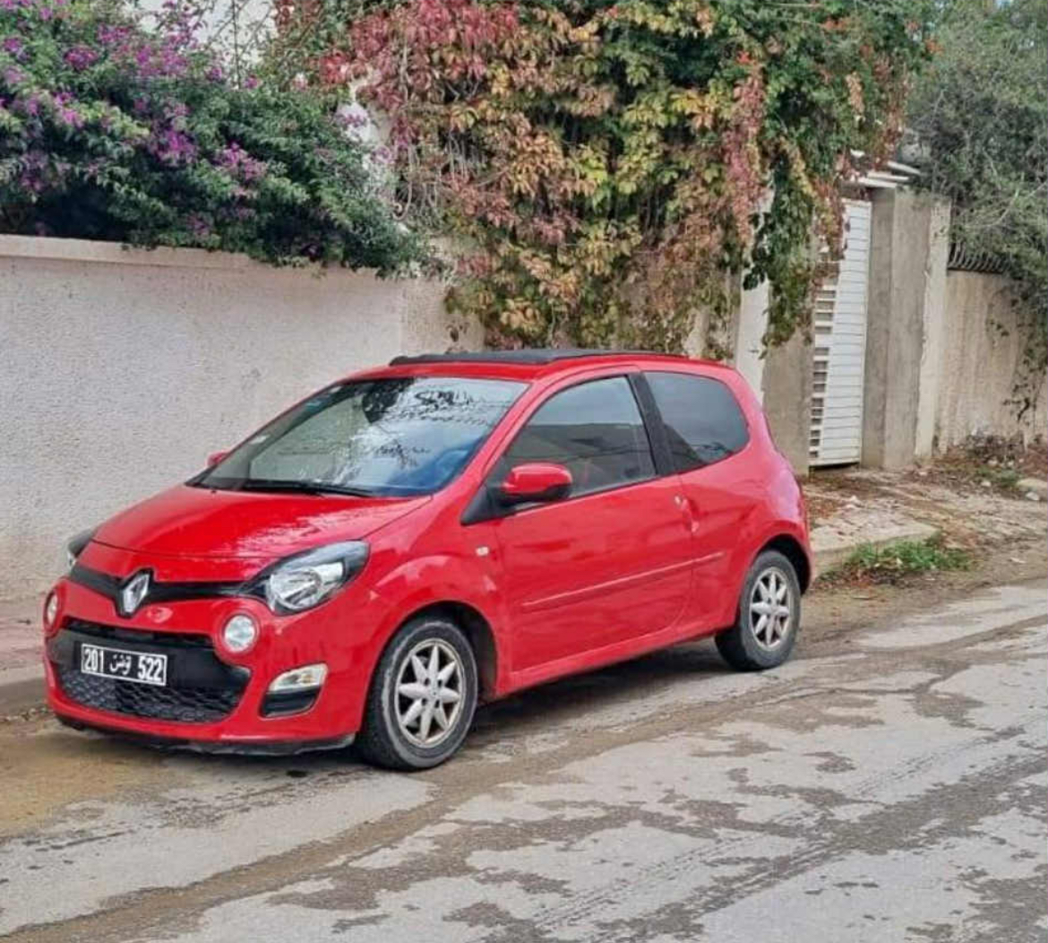 Mnihla Cite El Bassatine1 Renault Twingo Twingo 2 phase 2 essence 4cv de 2014