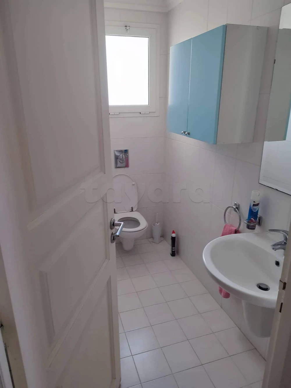 Ariana Ville Cite Ennasr 2 Location Appart. 5 pices+ Appart s4 vide  ennasr 2 cot slim school