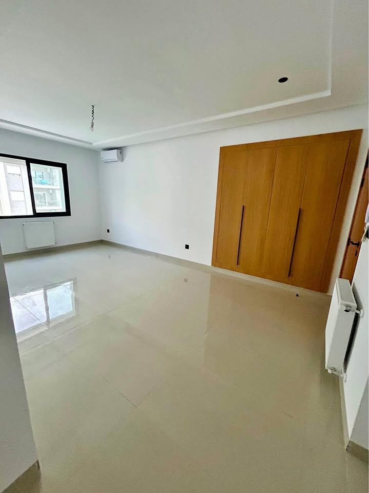 La Soukra La Soukra Location Appart. 3 pices Appart s2 neuf haut standing  la soukra