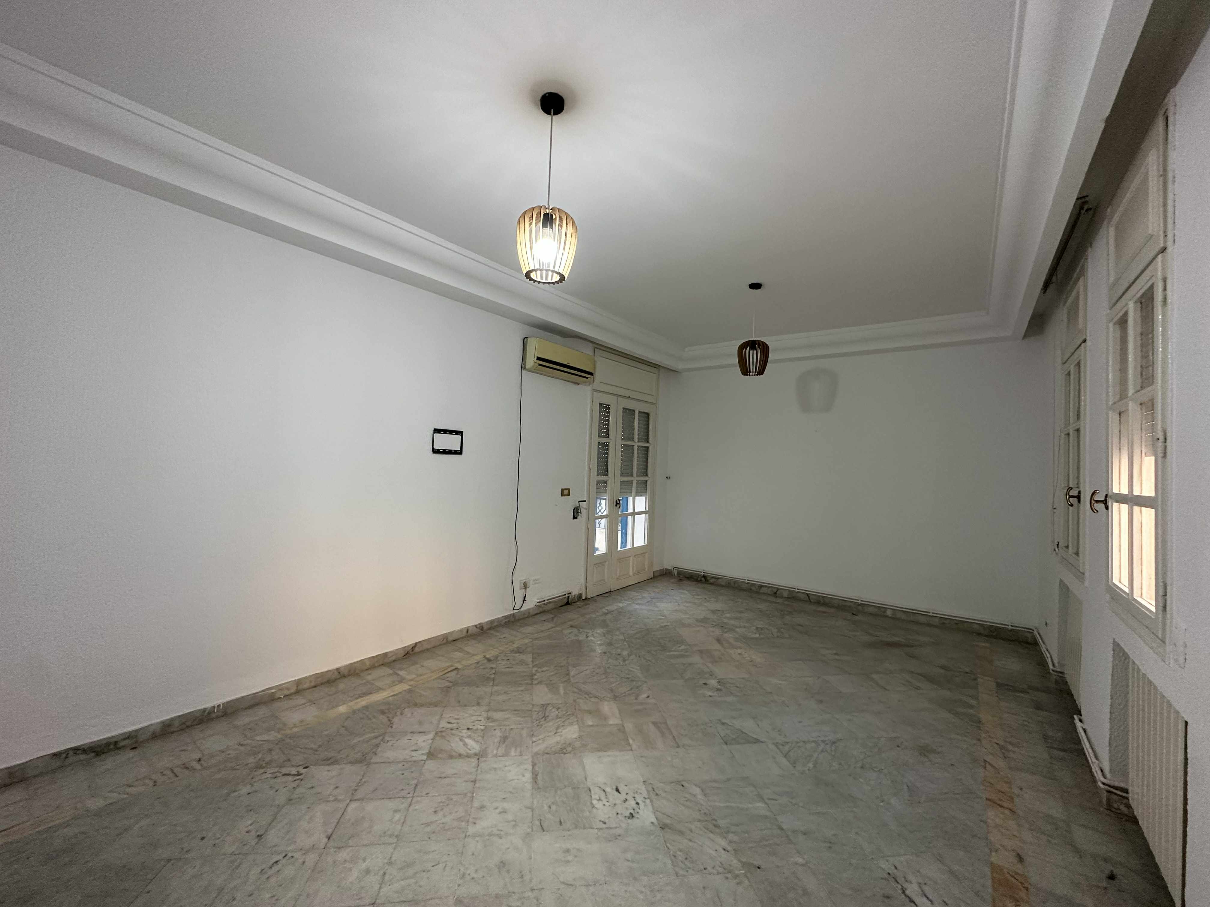 Ariana Ville Cite Ennasr 2 Location Appart. 4 pices Appart s3 avec terrasse  ennasr 2