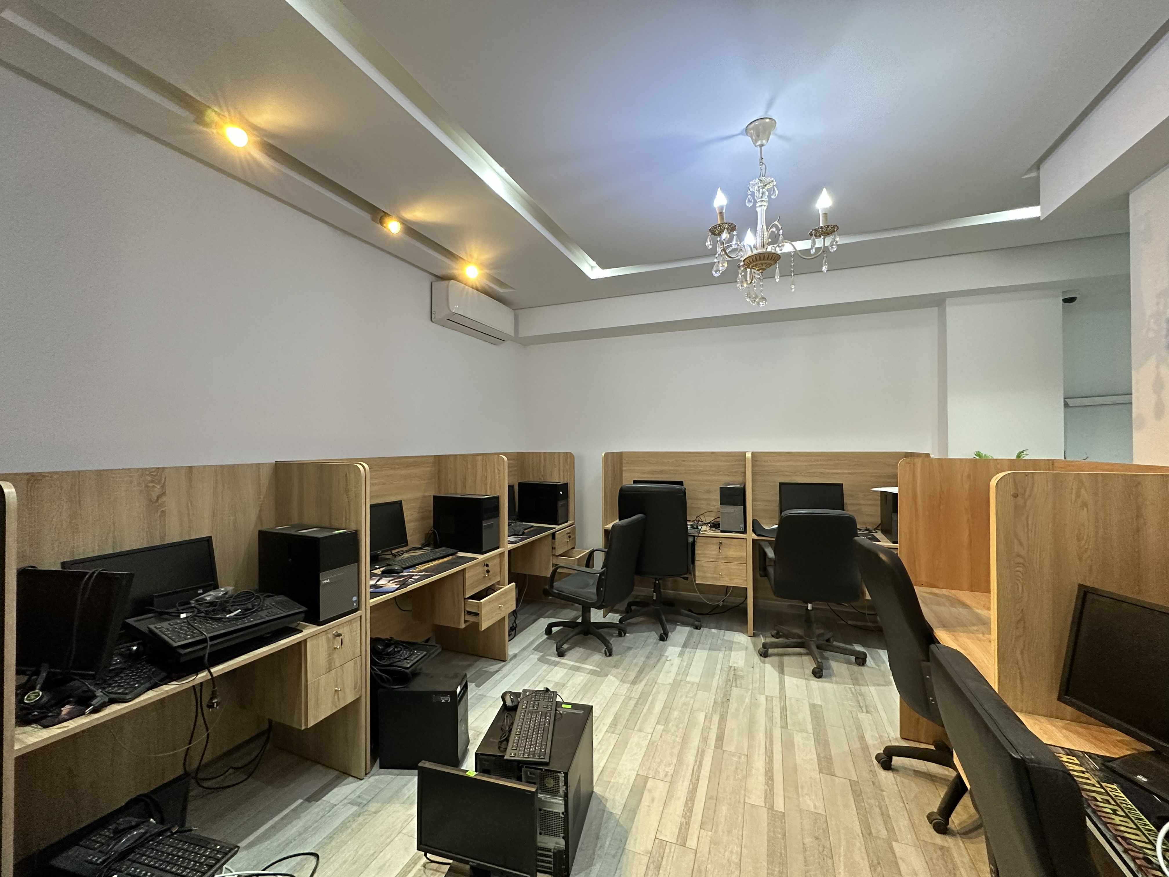 Ariana Ville Ariana Bureaux & Commerces Bureau Bureau a2 meubl haut standing  l'ariana
