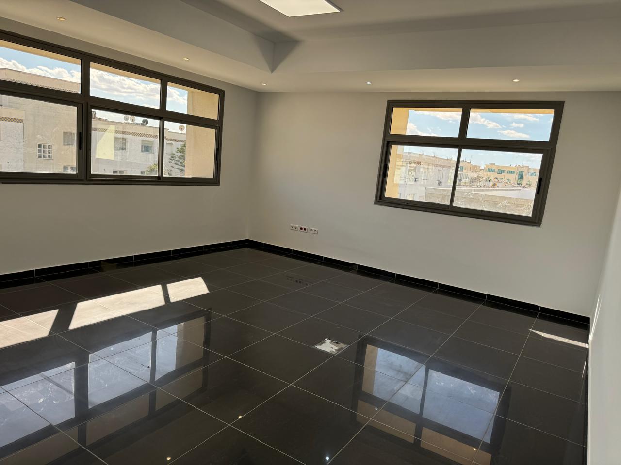 La Marsa Berge Du Lac Bureaux & Commerces Bureau Bureau 220 m2 hs au berge du lac 1