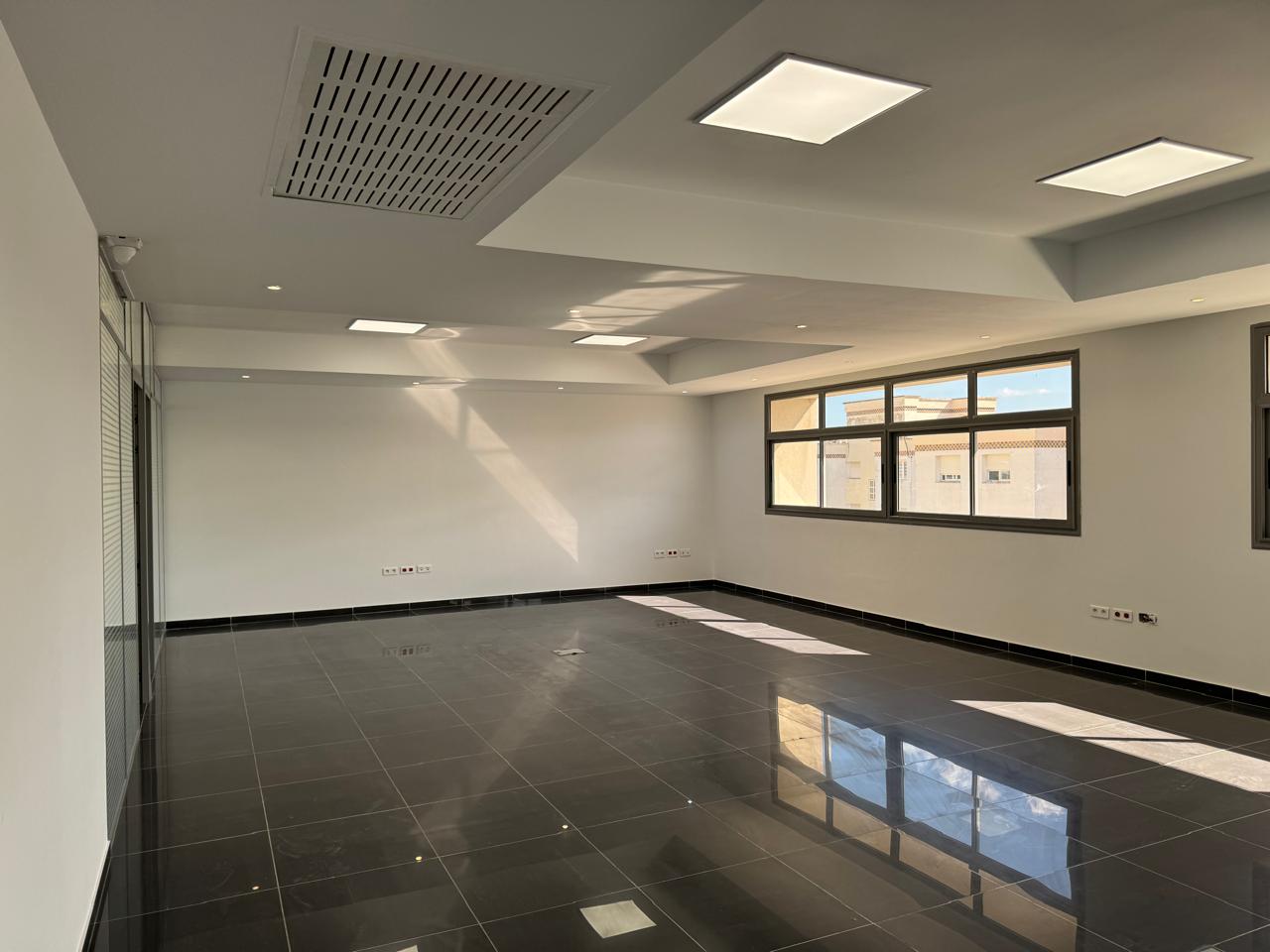 La Marsa Berge Du Lac Bureaux & Commerces Bureau Bureau 220 m2 hs au berge du lac 1