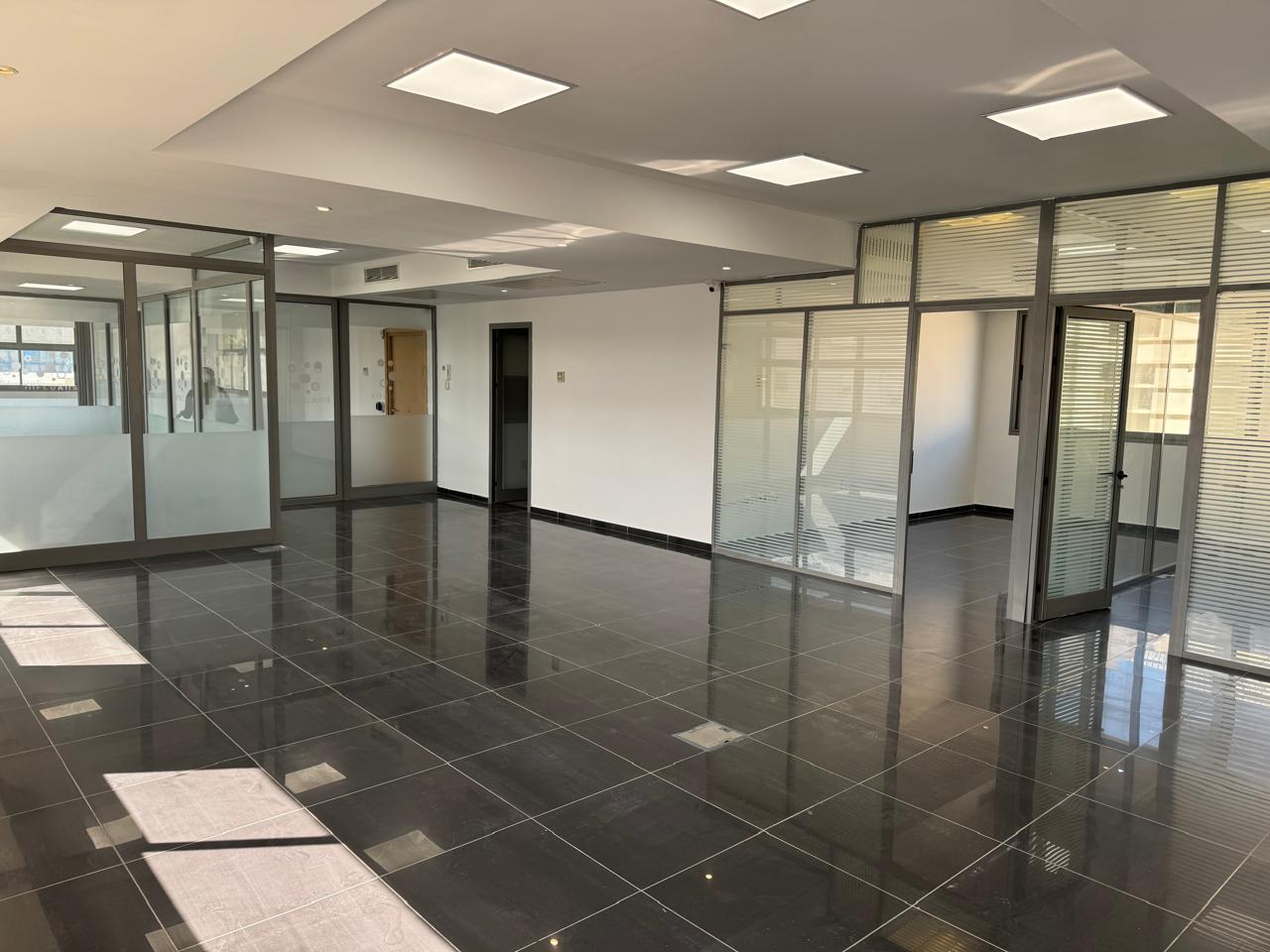 La Marsa Berge Du Lac Bureaux & Commerces Bureau Bureau 220 m2 hs au berge du lac 1