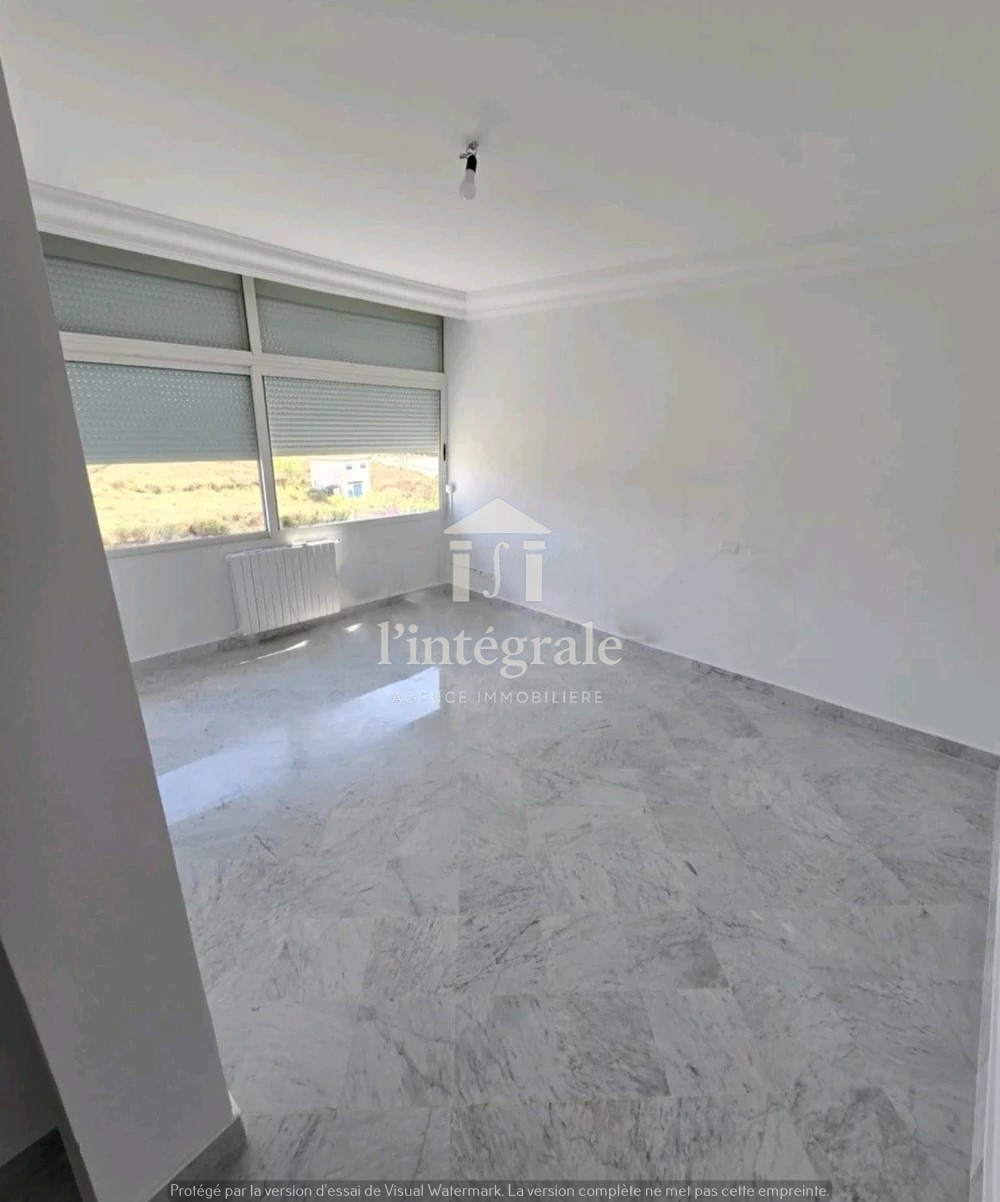 El Menzah El Menzah 9 Location Maisons S3 tage de villa haut standing