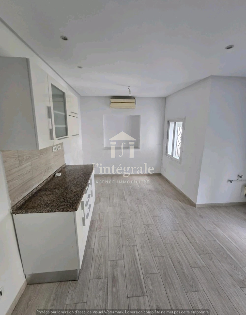 El Menzah El Menzah 9 Location Maisons S3 tage de villa haut standing