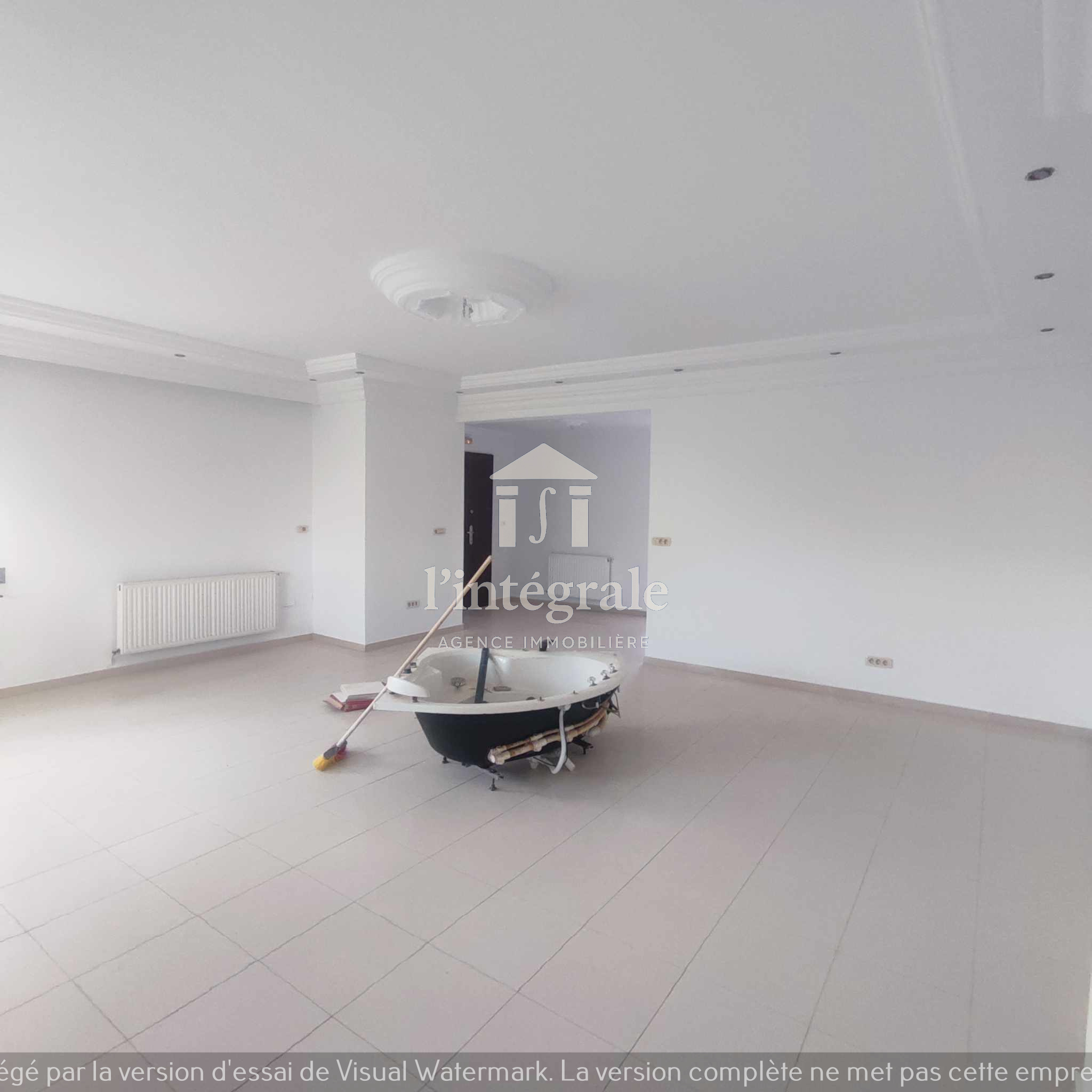 Ariana Ville Riadh Landlous Location Appart. 4 pices S4 tage de villa