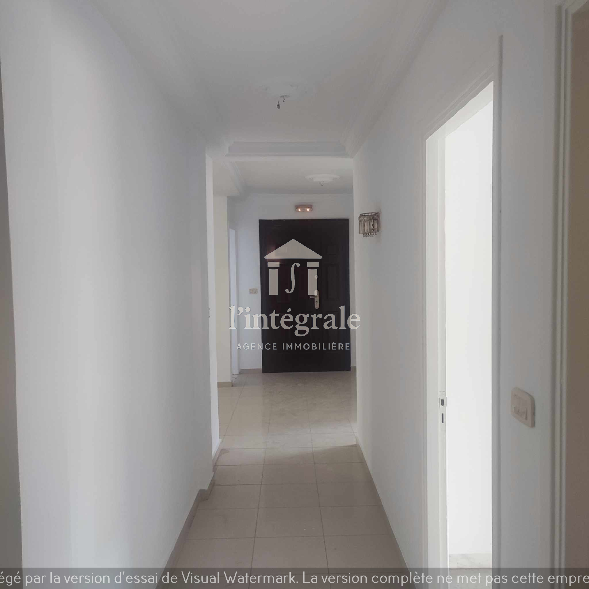 Ariana Ville Riadh Landlous Location Appart. 4 pices S4 tage de villa