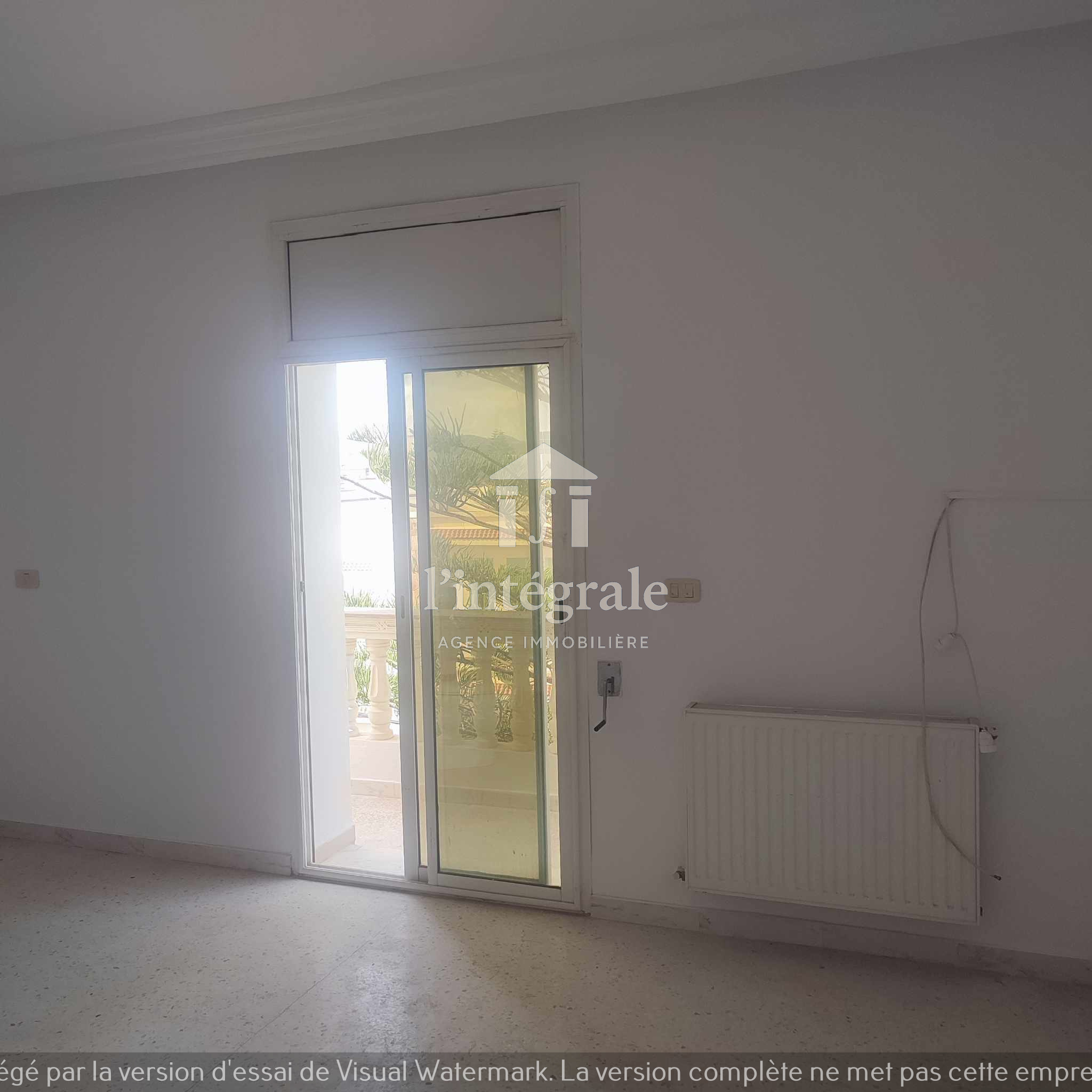 Ariana Ville Riadh Landlous Location Appart. 4 pices S4 tage de villa