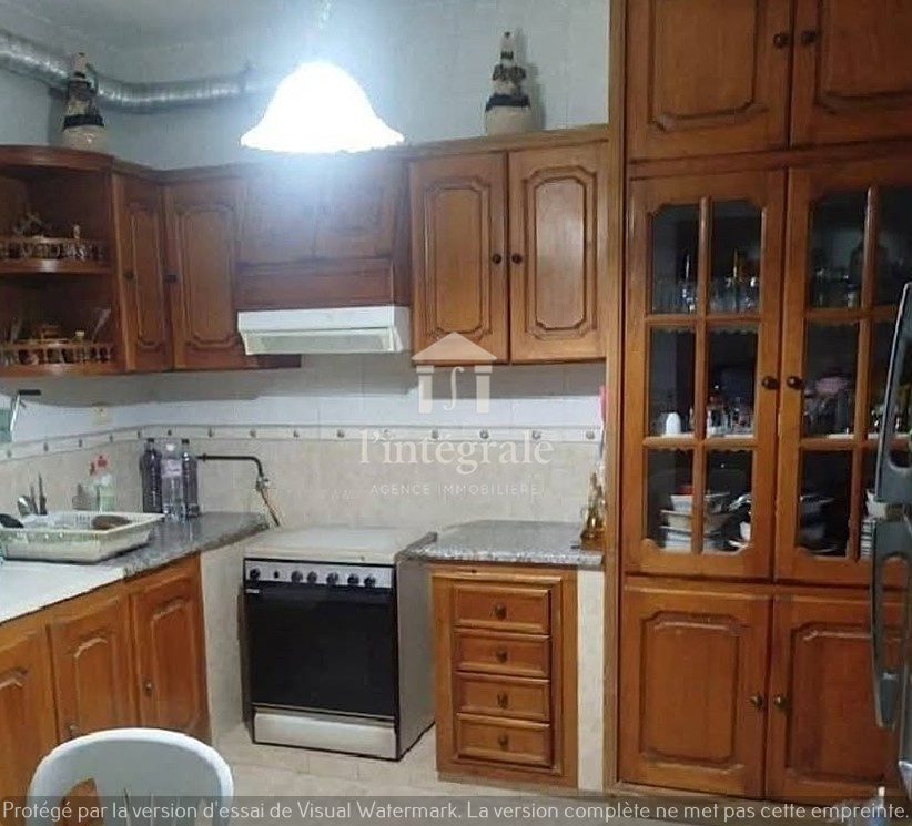 Ariana Ville Cite Ennasr 1 Location Maisons Rez de chausse avec garage et jardin