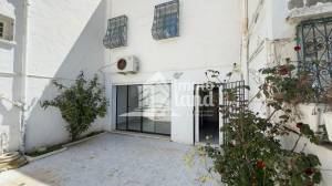 Ariana Ville El Menzah 6 Vente Appart. 1 pice Triplex s3 de 180m2 a les uv4 menzah 6