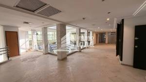 Cite El Khadra El Charguia Location Appart. 1 pice Immeuble de 24 bureaux sur  1400 m