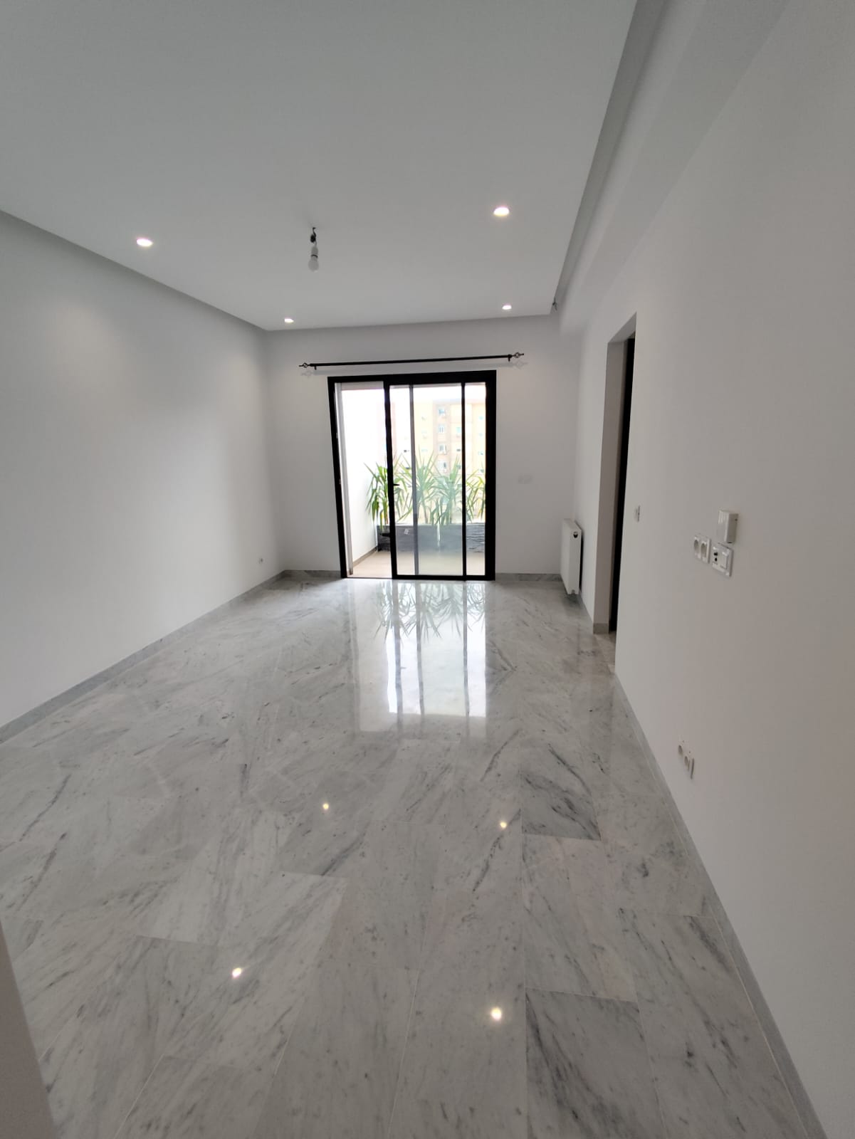 La Marsa El Aouina Location Appart. 3 pices Aouina loc s2 neuf