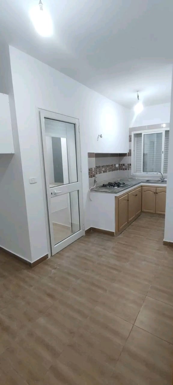 Ezzahra Ezzahra Location Appart. 3 pices Etage s2  ezzahra