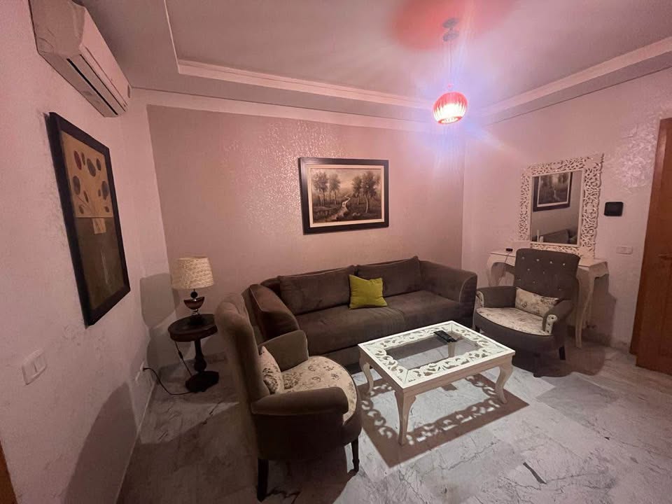 La Marsa El Aouina Location Appart. 1 pice S plus 1 richement meuble jardin de laouina