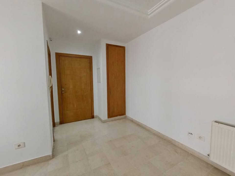 La Marsa El Aouina Vente Appart. 1 pice S 1 investissement wahat rsd zayatine