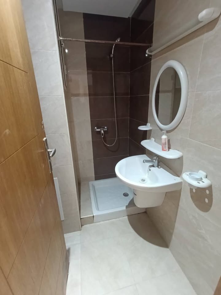La Marsa El Aouina Vente Appart. 1 pice S 1 investissement wahat rsd zayatine