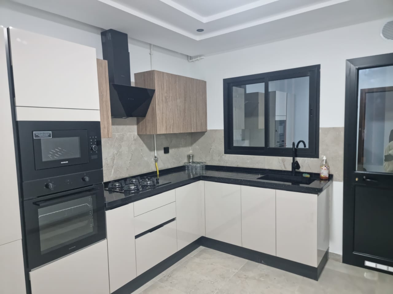 Ain Zaghouan Ain Zaghouan Vente Appart. 2 pices Un s plus 2 direct promoteur ain zaghouan nord