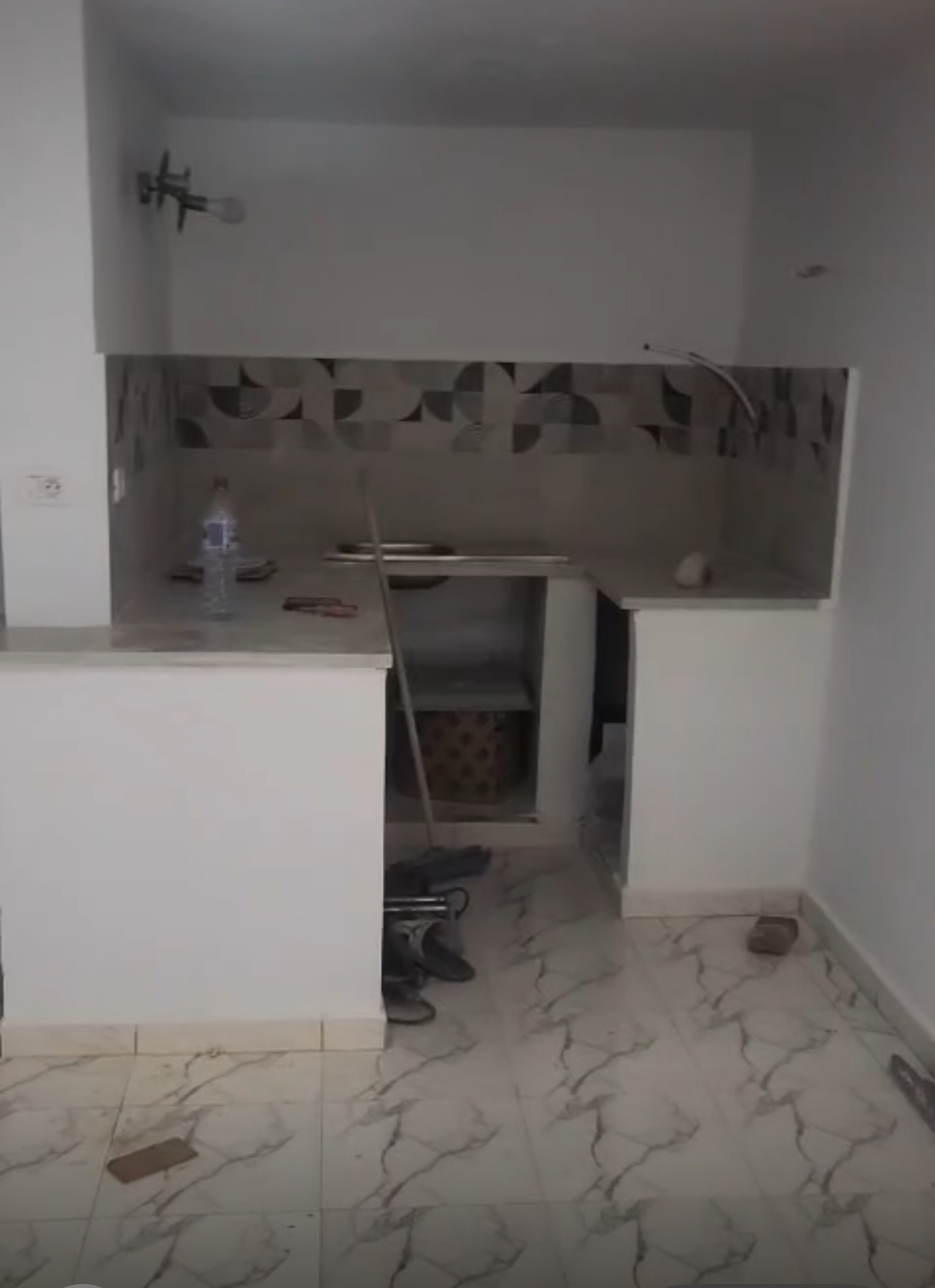 Ariana Ville El Menzah 6 Location Appart. 1 pice Studio neuf uv4
