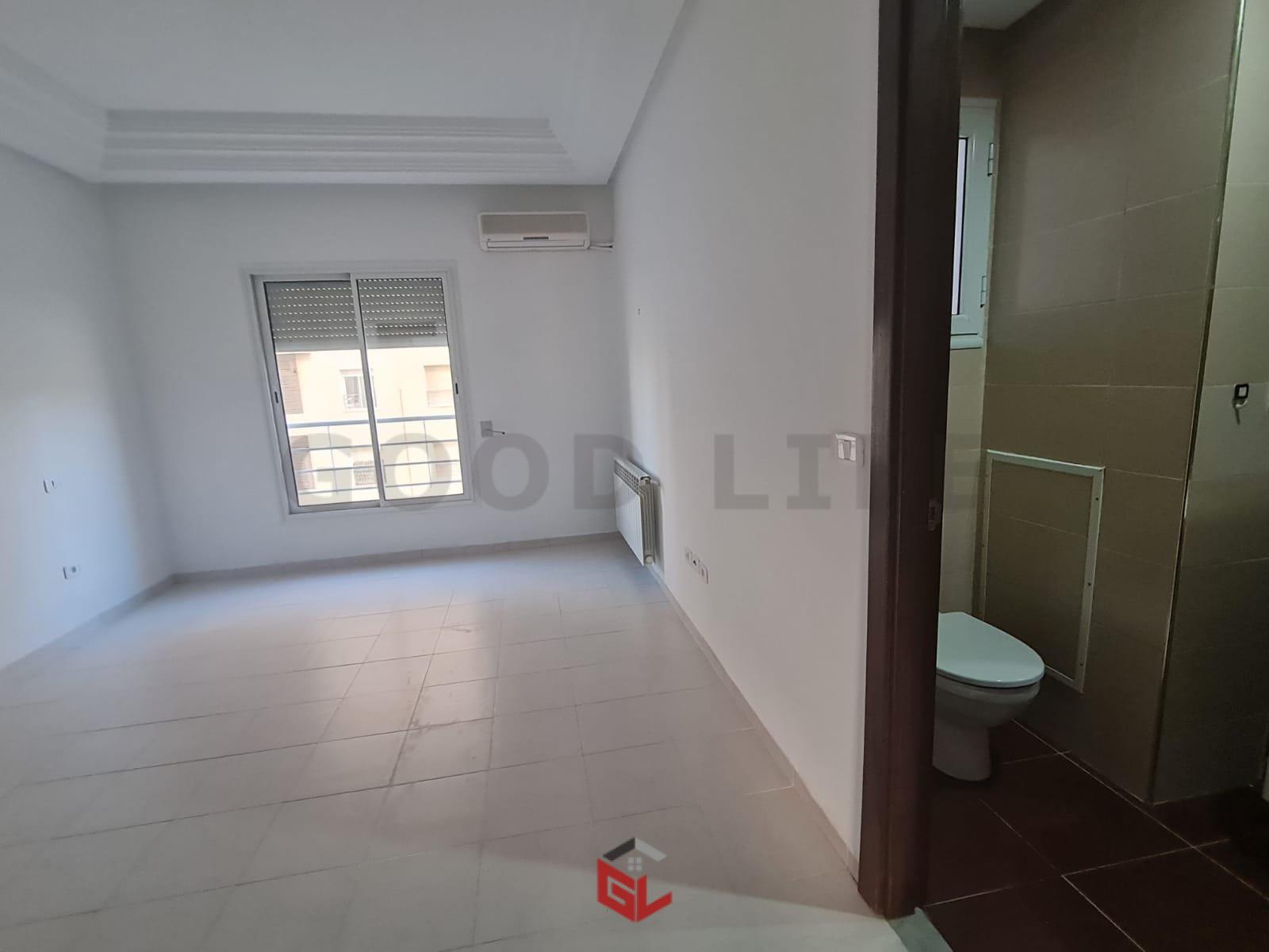 Ain Zaghouan Jardins de Carthage Location Appart. 4 pices S3 au 2me tage avec suite parentale aux jdc