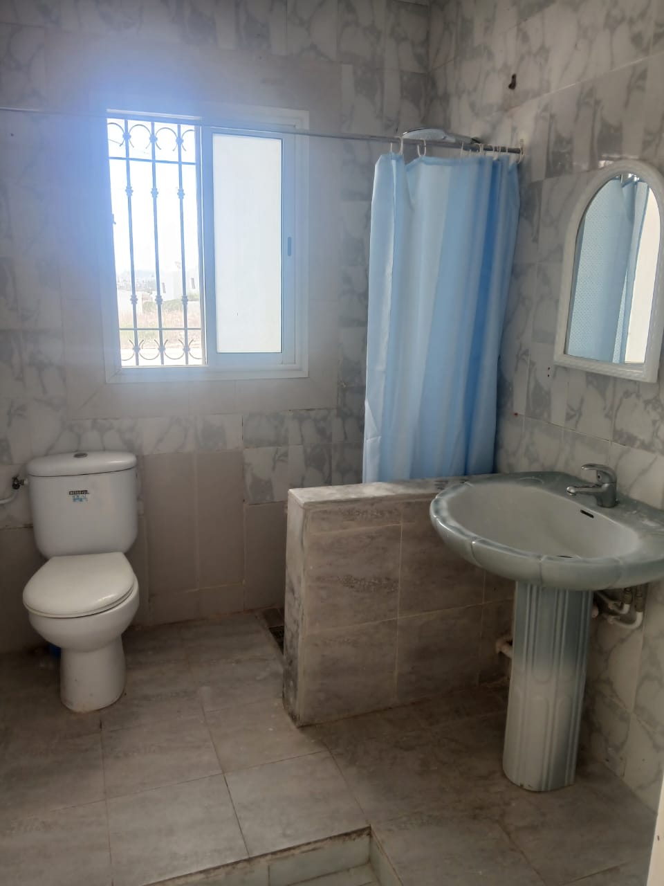 El Menzah El Menzah 9 Location Appart. 2 pices 2 studios s1 au rdc de villa  menzah9