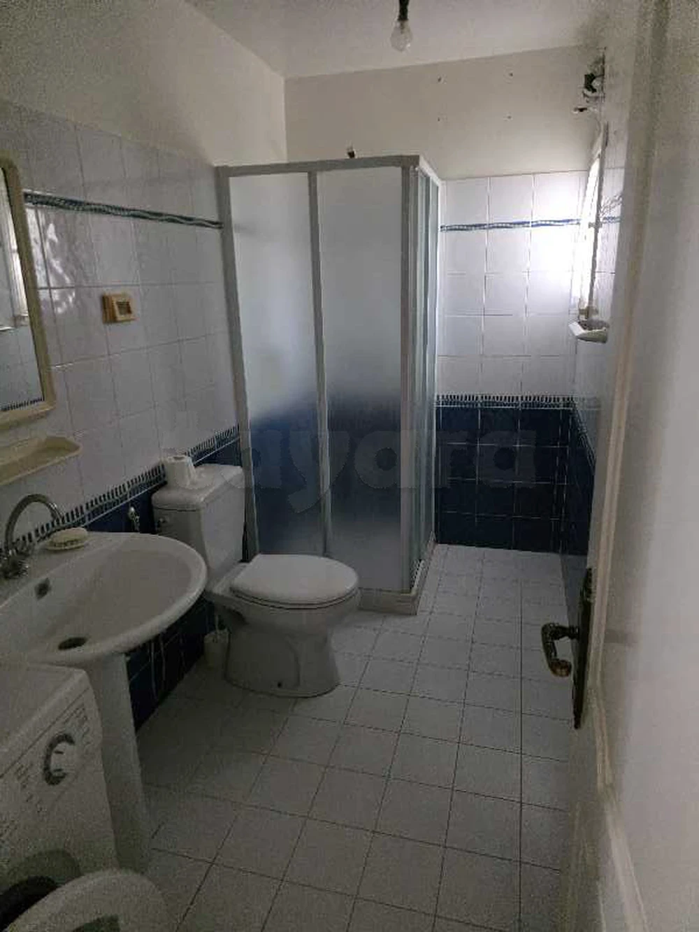 El Menzah El Menzah 9 Location Appart. 2 pices Un studio meubl  menzah9
