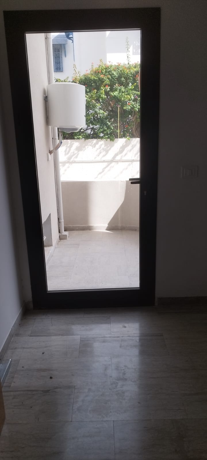 La Marsa El Aouina Location Appart. 2 pices Un appartement s1 usage bureautique  laouina