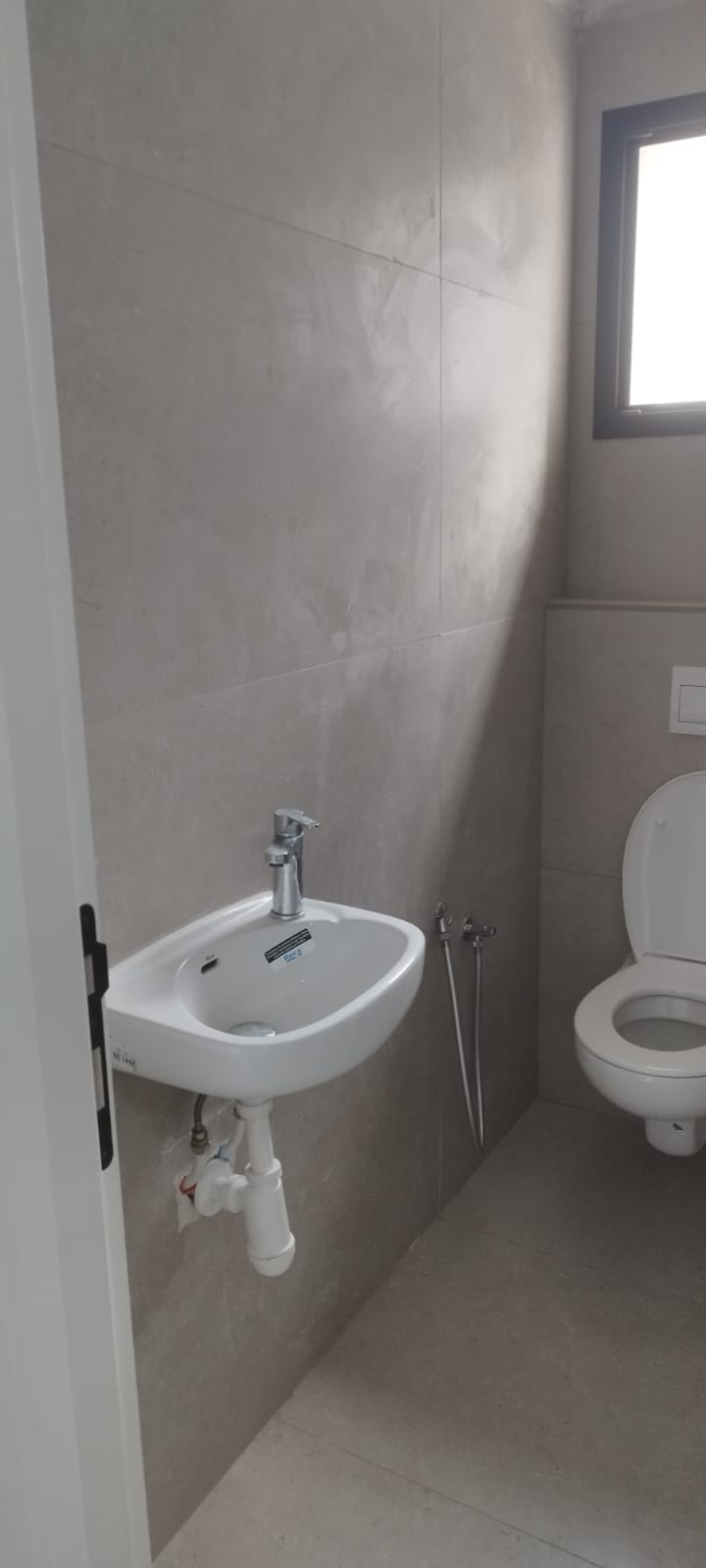 La Marsa El Aouina Location Appart. 3 pices Deux app s2 et s3 usage bureautique  laouina