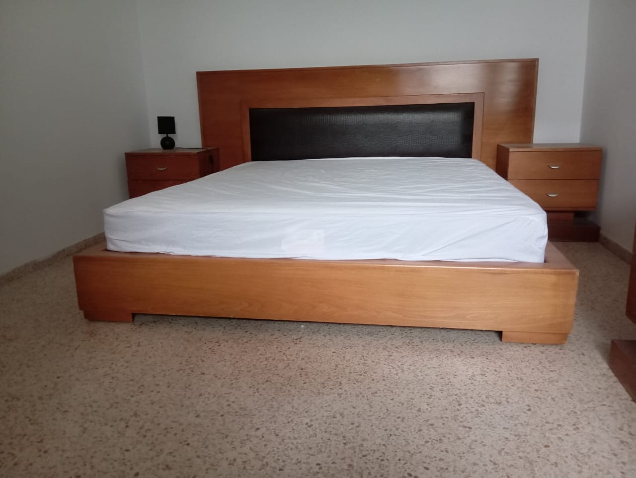 El Mourouj El Mourouj Chambres  coucher Chambres  coucher Chambre  coucher en bois massif