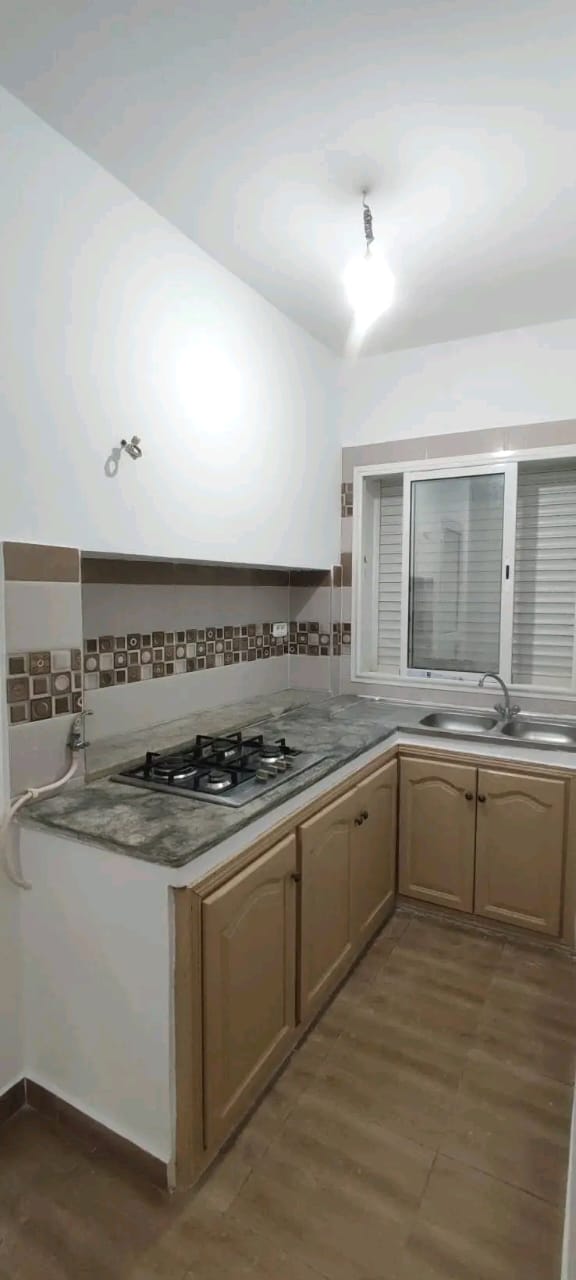 Ezzahra Ezzahra Location Appart. 3 pices Etage s2  ezzahra